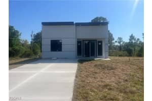 602 E 13th St, Lehigh Acres