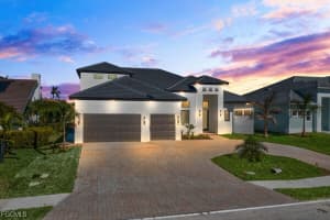 2133 Cape Coral Pkwy W, Cape Coral