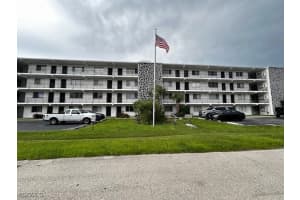 4906 Victoria Dr 412, Cape Coral