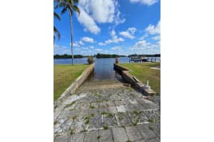 4919 Riverside Drive, Fort Myers, FL 33905 - MLS#2025001493