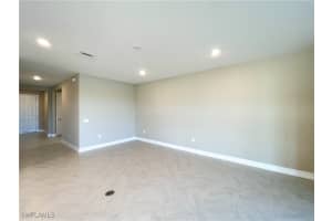 422 Spring Hill Lake Loop, Cape Coral, FL 33993 - MLS#2025001777