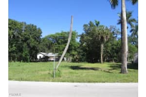 3931 Pearl Street, Fort Myers, FL 33916 Sold 09/03/25