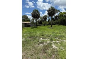  Marx DR, North Fort Myers, FL 33917 - MLS#2025002045
