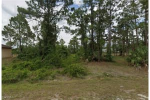 2910 16th Street, Lehigh Acres, FL 33971 Sold 10/17/25