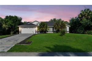 517 Palmetto Ave, Lehigh Acres