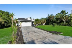 517 Palmetto Avenue, Lehigh Acres, FL 33972 - MLS#2025002240