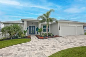 3707 Oasis Blvd, Cape Coral