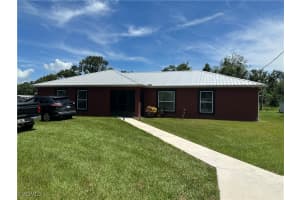 1208 E Maple St, Arcadia