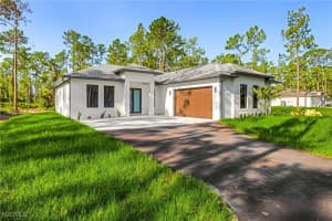 2739 10th Ave Se, Naples