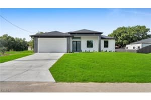 2811 50th St Sw, Lehigh Acres