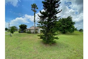 705 Jack Avenue, Lehigh Acres, FL 33971 Sold 10/08/25