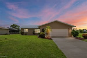 1914 Se 11th Ave, Cape Coral