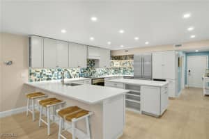 2929 Gulf Drive, Sanibel, FL 33957 - MLS#2025002597