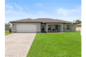 834 Ne Van Loon Ln, Cape Coral