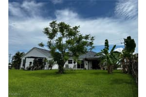 315 Gleason Parkway, Cape Coral, FL 33914 - MLS#2025002635