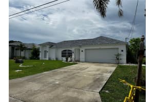 315 Gleason Parkway, Cape Coral, FL 33914 - MLS#2025002635