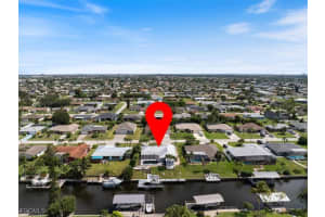 1121 Se 29th Ter, Cape Coral