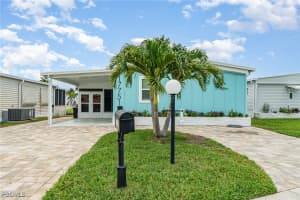 17751 Peppard Dr, Fort Myers Beach