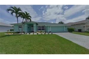 17541 Sterling Lake Dr, Fort Myers