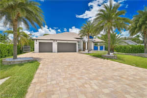 2273 Crystal Drive, Fort Myers, FL 33907 - MLS#2025002808