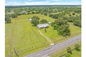 1211 Crescent Avenue, Labelle, FL 33935 - MLS#2025002837