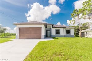 3403 3rd St W, Lehigh Acres