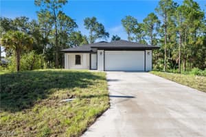 3210 49th St W, Lehigh Acres
