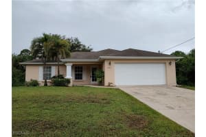 1222 Howell St E, Lehigh Acres