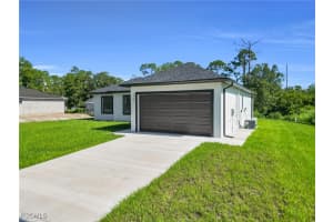 4103 9th Street, Lehigh Acres, FL 33972 - MLS#2025002985