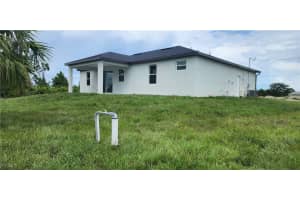 1050 Eisenhower Boulevard, Lehigh Acres, FL 33974 - MLS#2025002986