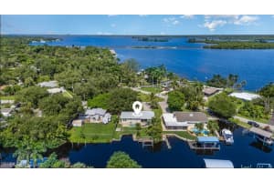 203 Kingston Dr, Fort Myers