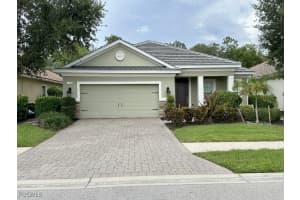 3635 Canopy Cir, Naples