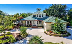 8950 Penzance Boulevard, Fort Myers, FL 33912 - MLS#2025003040