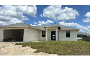 1815 Sw 2nd St, Cape Coral