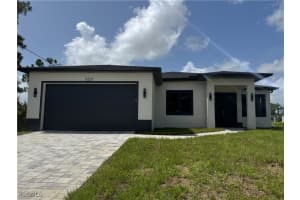 5227 4th Street, Lehigh Acres, FL 33971 - MLS#2025003120