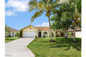 27423 Pollard Dr, Bonita Springs