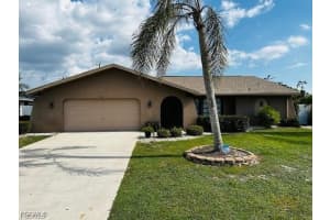 206 Sw 33rd St, Cape Coral