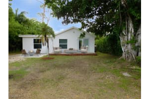 3203 Woodside Avenue, Naples, FL 34112 - MLS#2025003292