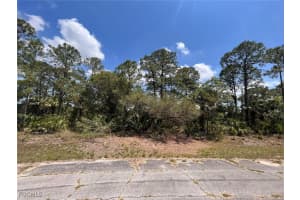 320 James Irwin Ter, Labelle, FL 33935 - MLS#2025003295