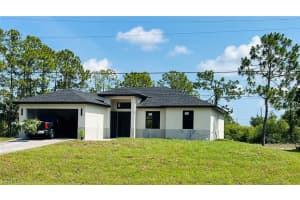 3906 Sunset Rd, Lehigh Acres
