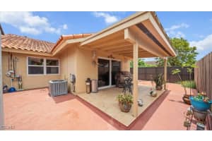 4950 SW 145th ave, Miami, FL 33175 - MLS#2025003347
