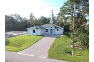 578 Woodview Drive, Lehigh Acres, FL 33972 - MLS#2025003443