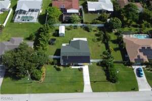 2303 5th Street, Cape Coral, FL 33909 - MLS#2025003454