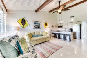 1250 Tennisplace Ct D33, Sanibel