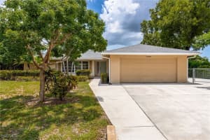 2360 Ephraim Ave, Fort Myers