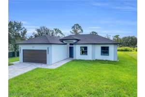 504 Henry Avenue, Lehigh Acres, FL 33972 - MLS#2025003579