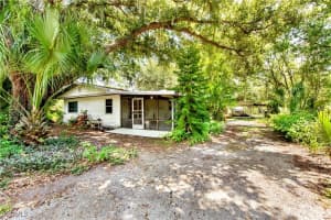 1711 Linwood Avenue, Alva, FL 33920 Sold 08/28/25