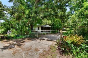1711 Linwood Avenue, Alva, FL 33920 Sold 08/28/25