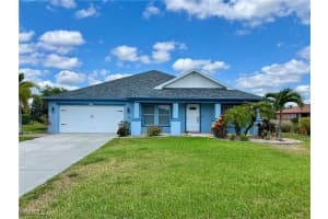 8000 Fountain Mist Blvd, Lehigh Acres