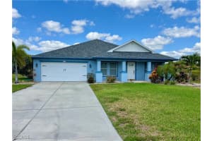 8000 Fountain Mist Boulevard, Lehigh Acres, FL 33972 - MLS#2025003597